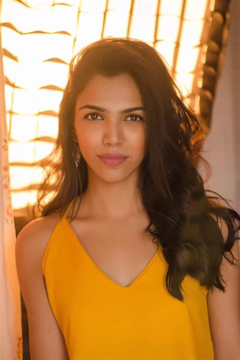 shriya pilgaonkar movies.